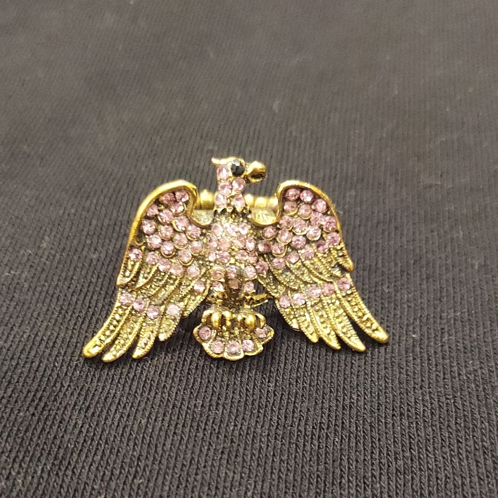 NEW Betsey Johnson EAGLE RING - Picture 2 of 7